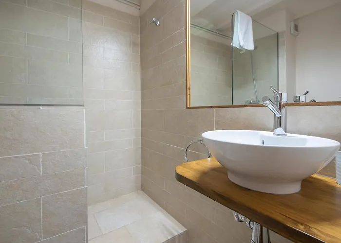 Cal Giral Ii 3*