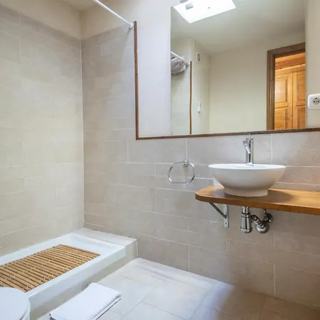 Cal Giral Ii 3*