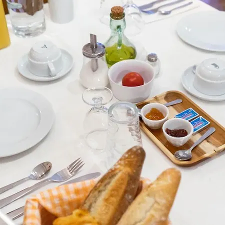 Cal Giral Ii Bed & Breakfast *